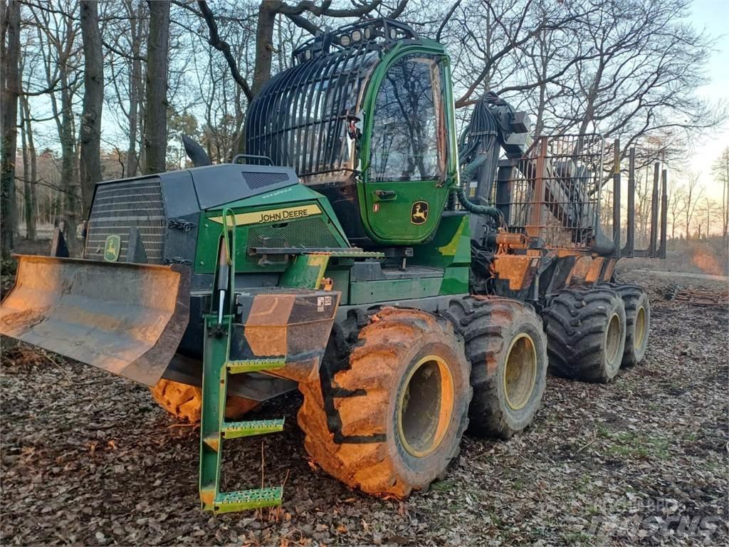 John Deere 1010 G 원목 포워더