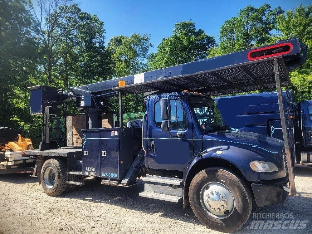 Freightliner M2106 트럭 탑재 고소작업대