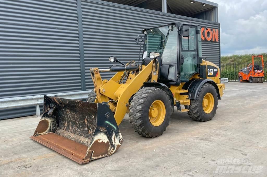 CAT 908M  휠로우더