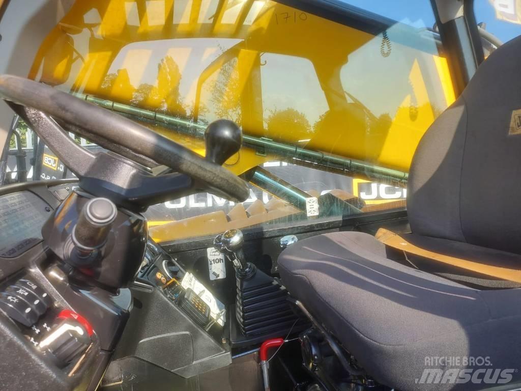 JCB 535-125 텔러 핸들러