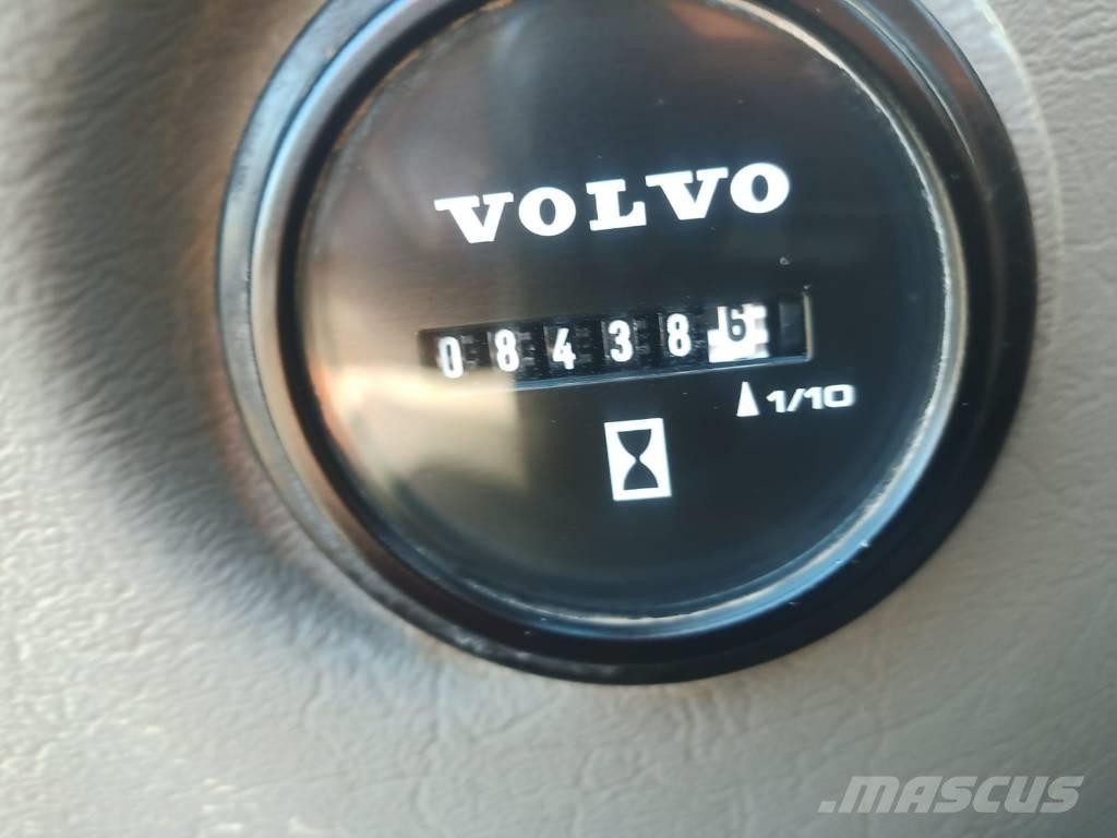 Volvo EW 160 E  휠 굴삭기