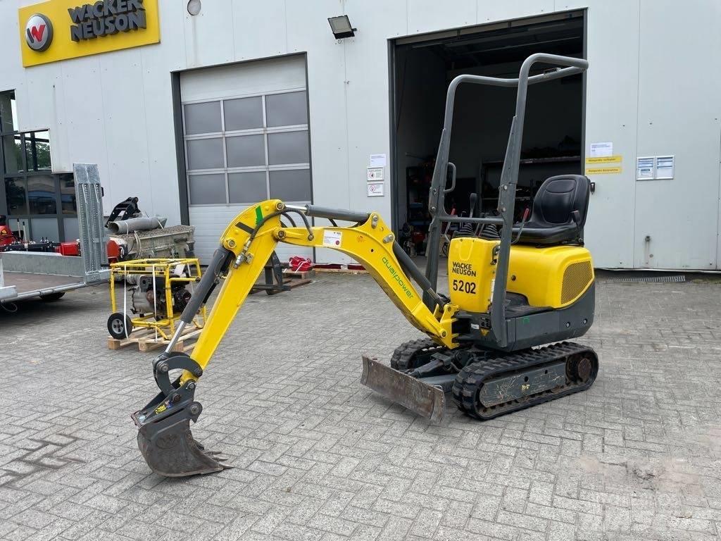 Wacker Neuson 803 대형 굴삭기 29톤 이상