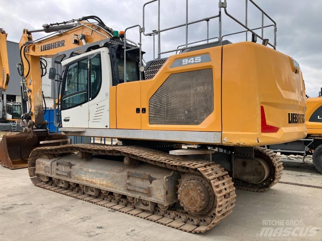 Liebherr R 945 대형 굴삭기 29톤 이상