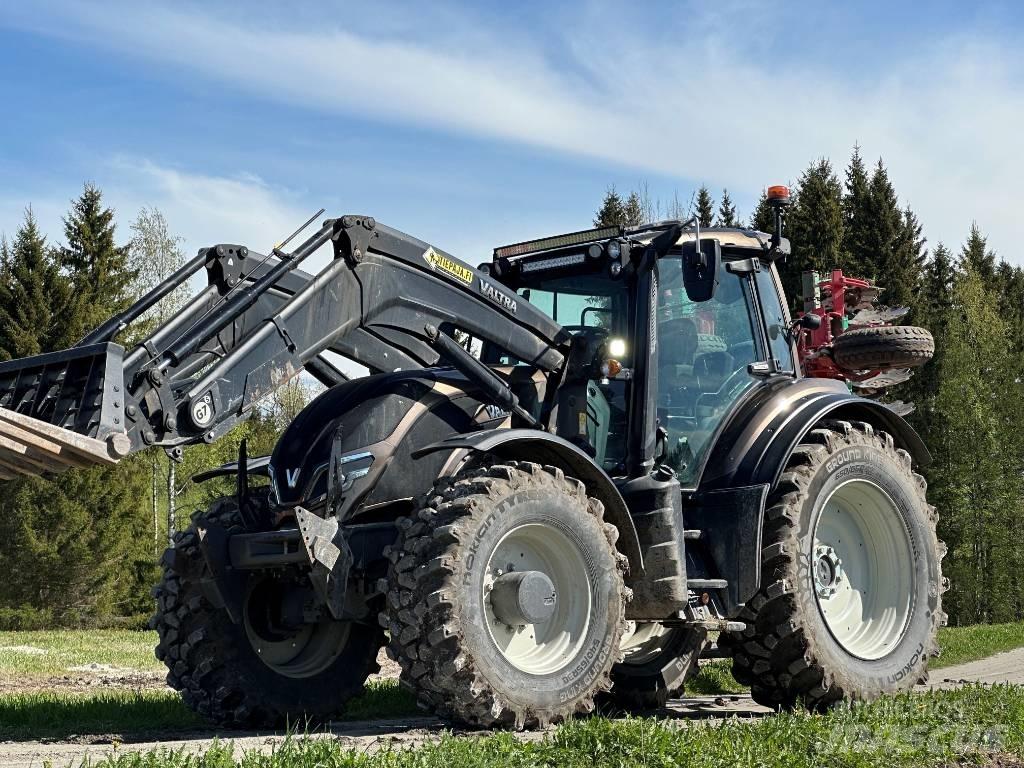 Valtra T 255 Versu 트랙터
