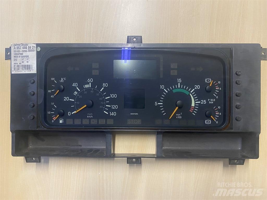 Mercedes-Benz Econic 일렉트로닉스