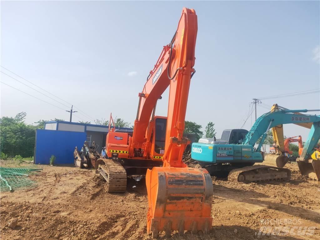 Doosan DH 220 LC-7 대형 굴삭기 29톤 이상