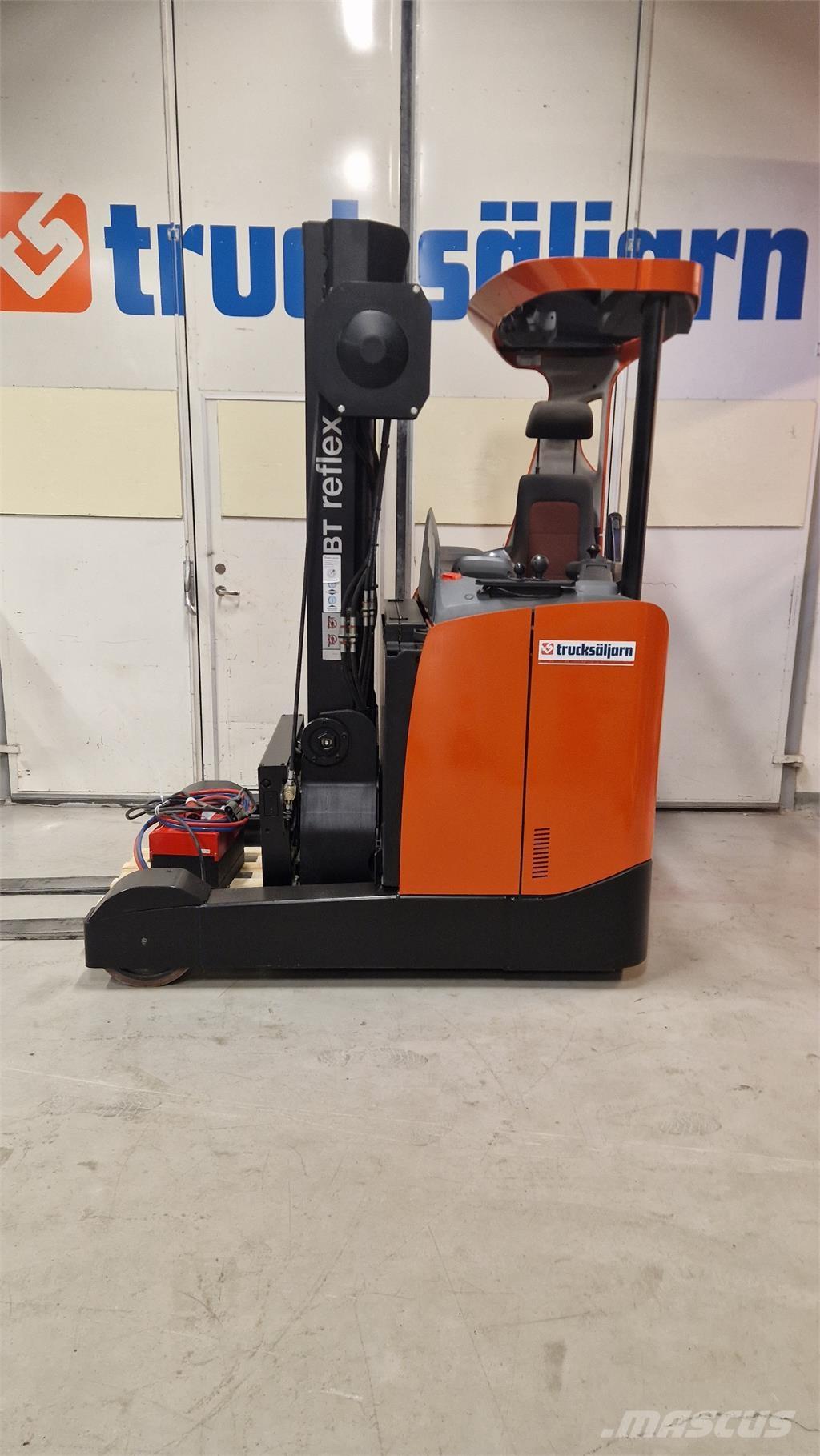 BT RRE200E 리치 트럭
