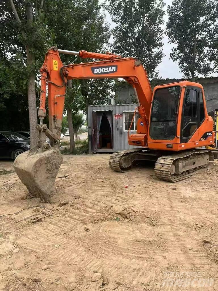 Doosan DH 80 대형 굴삭기 29톤 이상