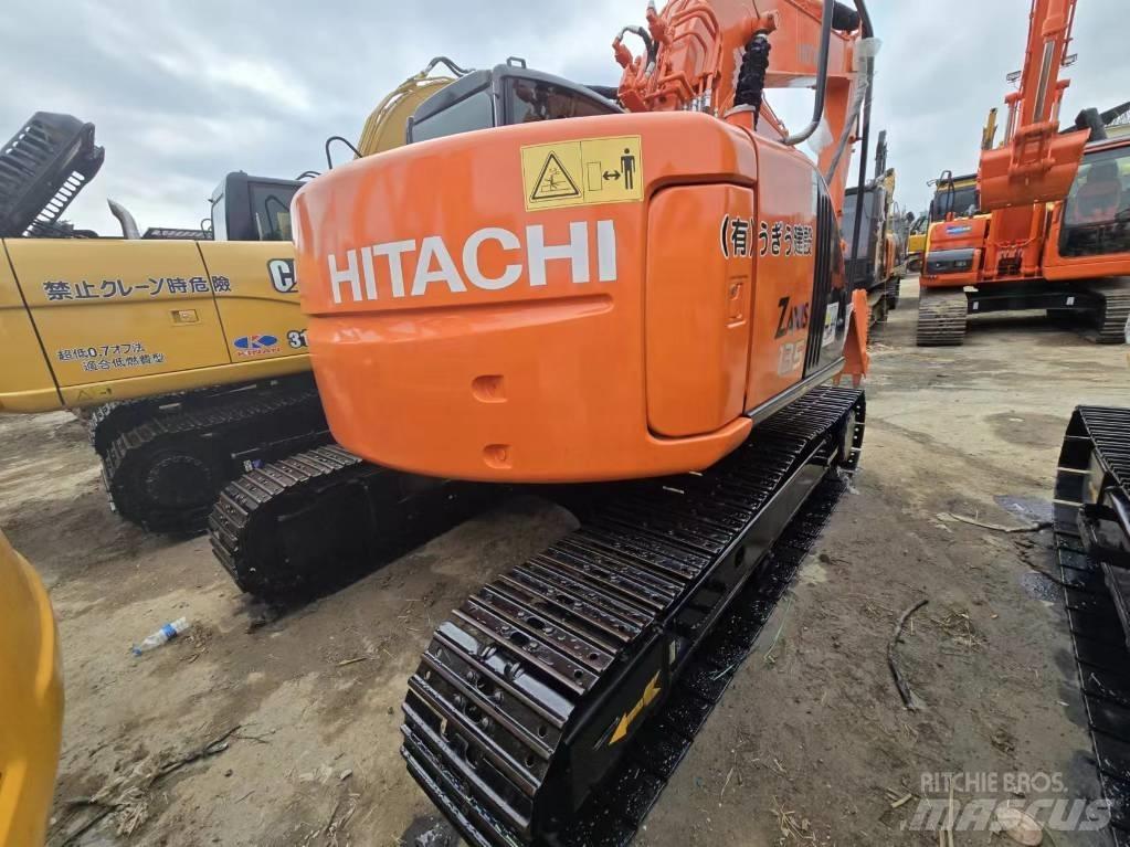 Hitachi ZX 135 US 대형 굴삭기 29톤 이상