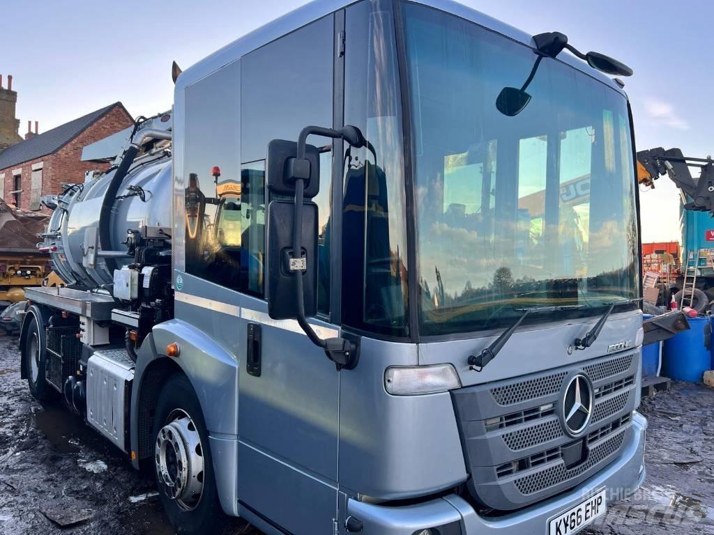 Mercedes-Benz Econic 탱커 트럭
