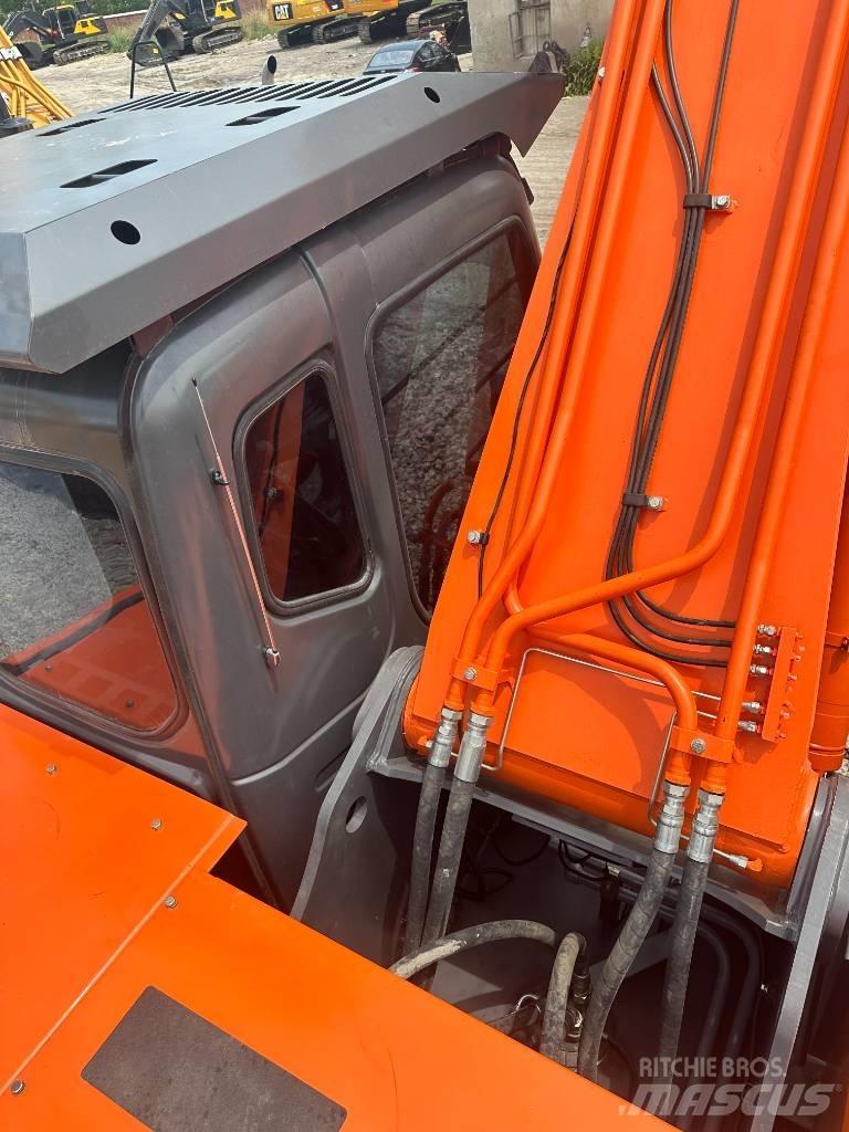 Hitachi ZX 350 대형 굴삭기 29톤 이상