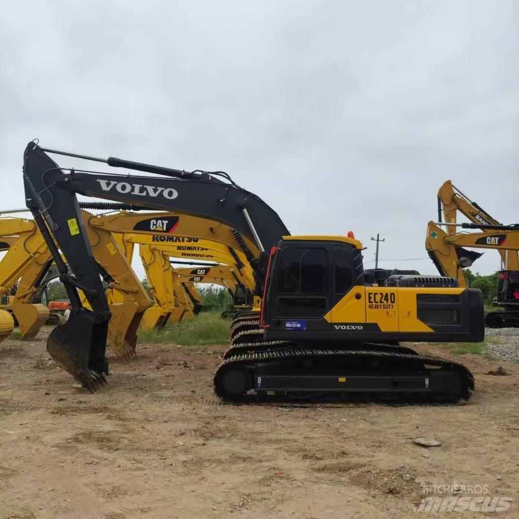 Volvo EC 240 대형 굴삭기 29톤 이상