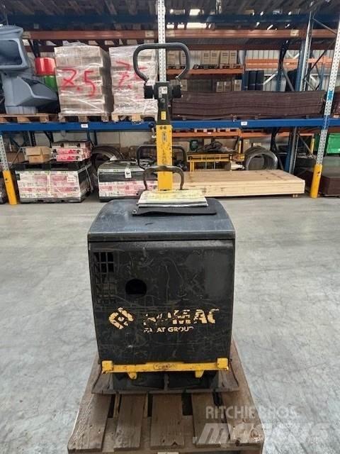 Bomag BPR 70/70 진동롤러