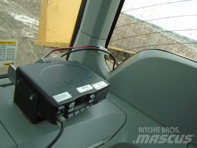 CAT 938M  휠로우더