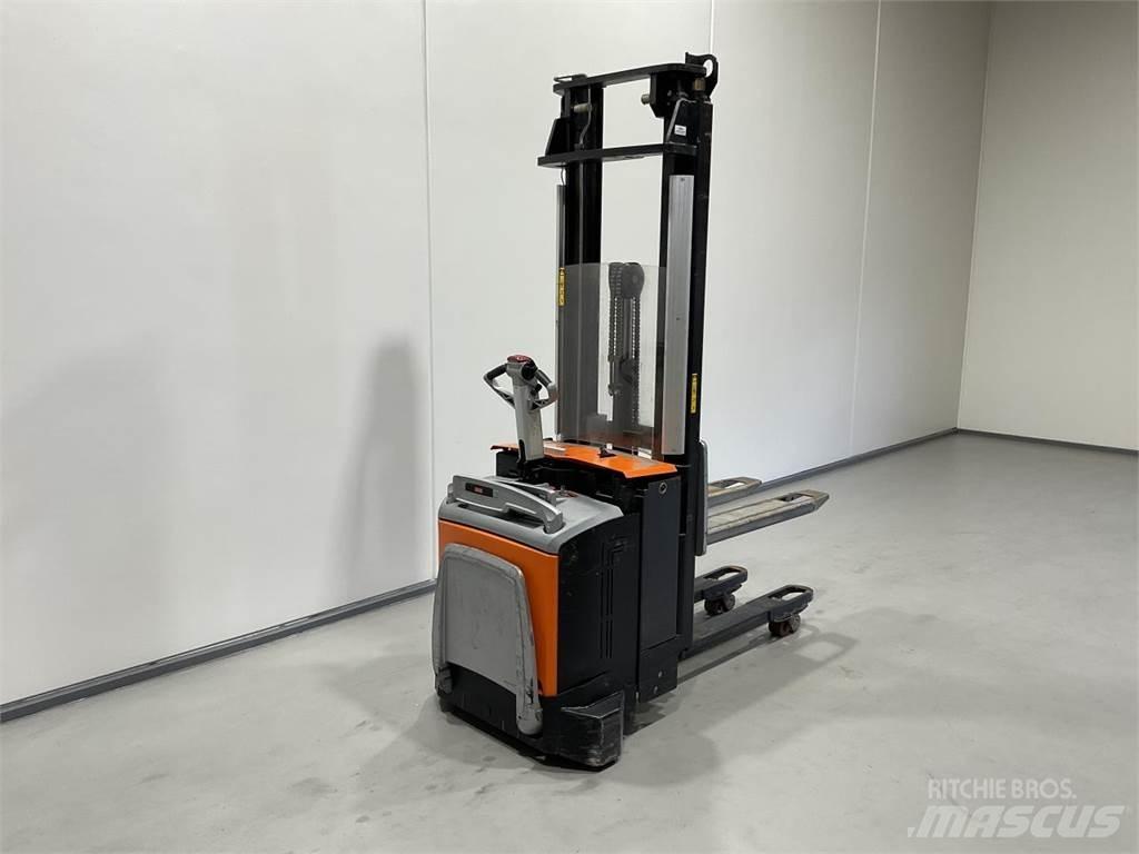 Rocla SP12ACI 보행식 리치 지게차