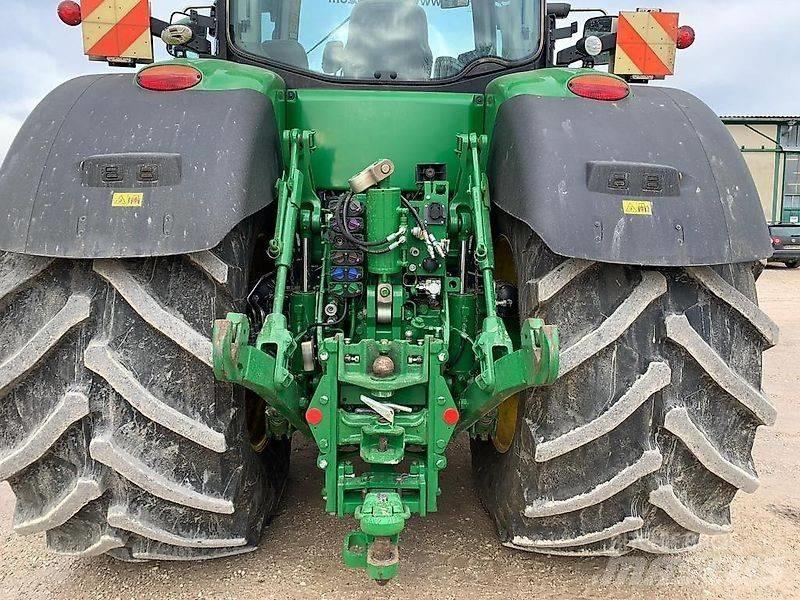 John Deere 8400R 트랙터