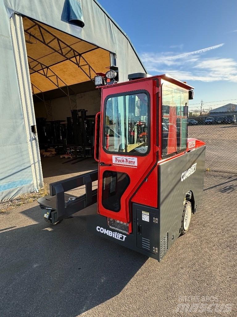 Combilift C3000ET 4방향 리치트럭