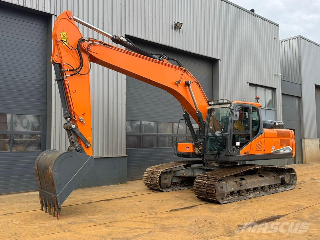 Doosan DX225LC-7 특수 굴삭기