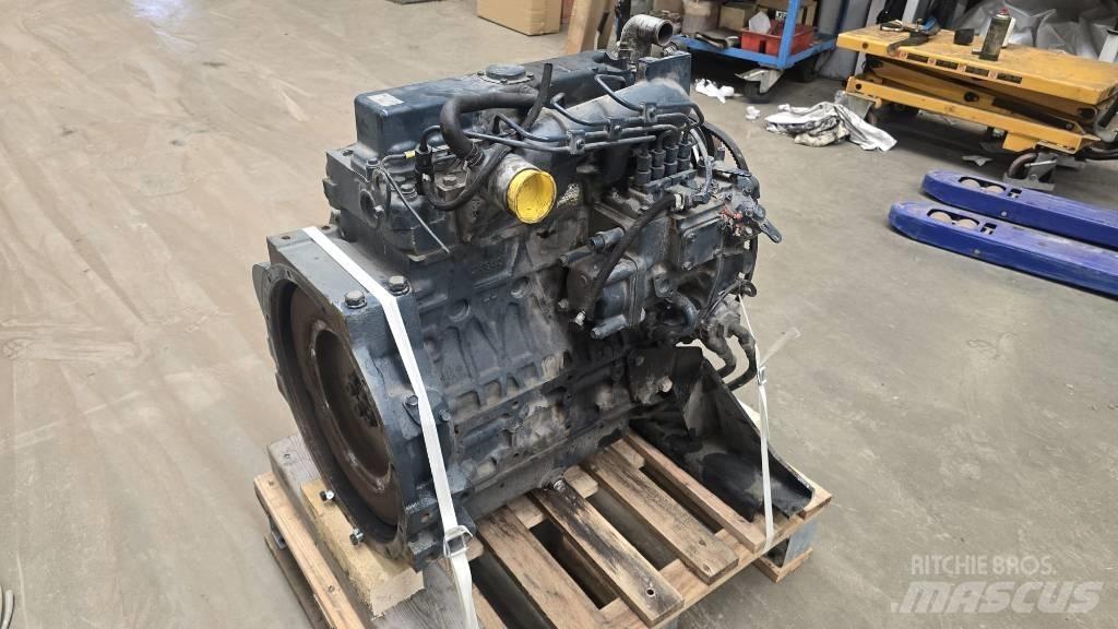 Kubota V2403 엔진