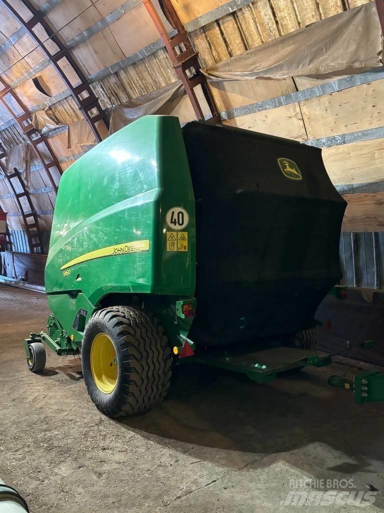 John Deere 960 원형 곤포기