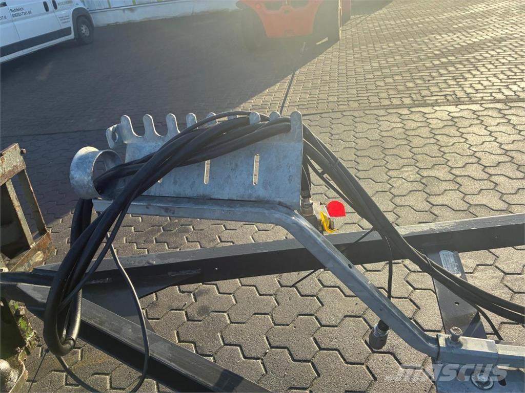 Fliegl DPW 180 B 대형곤포 트레일러