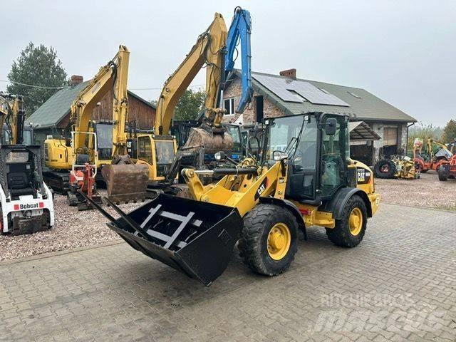 CAT  906M  휠로우더