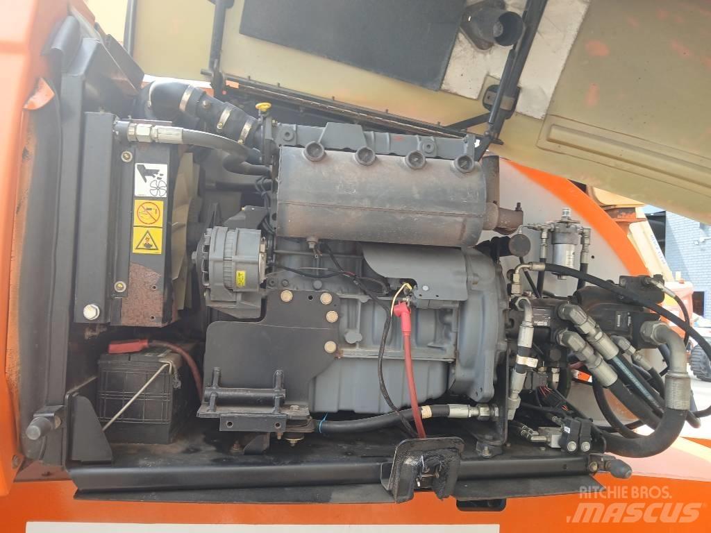 JLG 860 SJ 견인식 전동이동 리프트