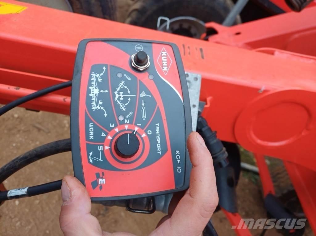 Kuhn GF 13012 갈퀴 및 테더