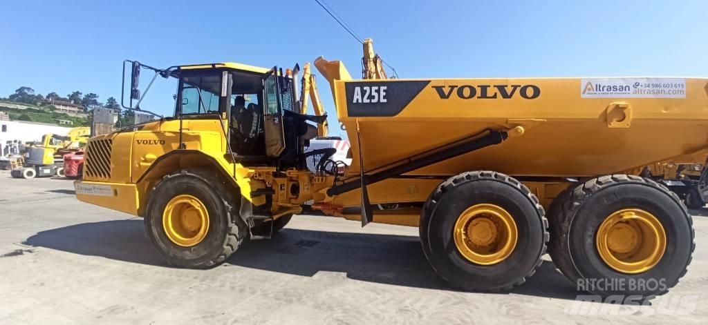 Volvo A 25 E 연결식 홀러