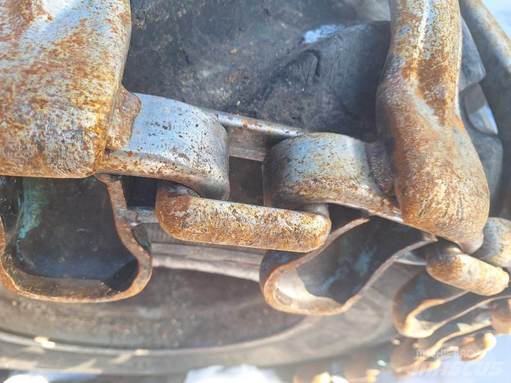Komatsu 931XC 원목 하베스터