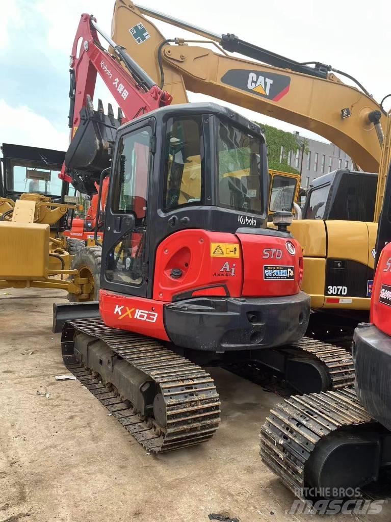 Kubota KX 163 중형굴삭기 7톤-28톤