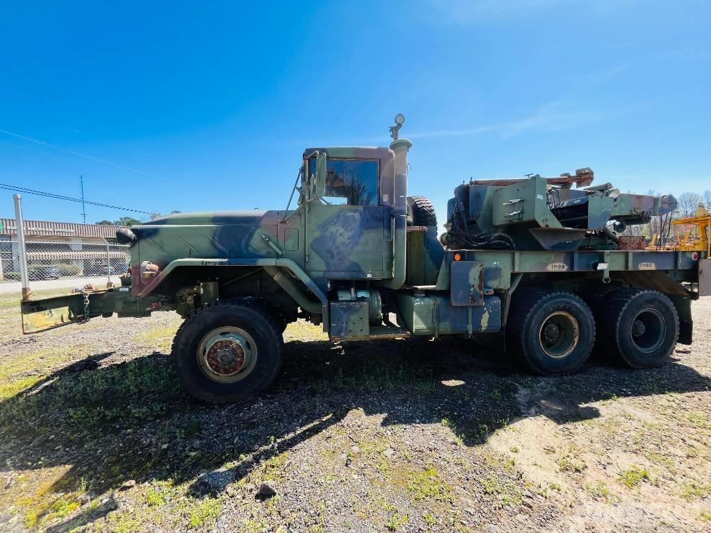 AM General M936 회수 차량