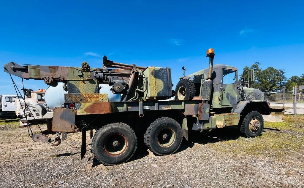 AM General M936 회수 차량
