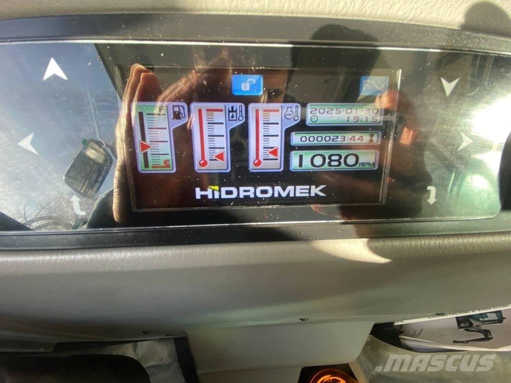 Hidromek HMK 62 SS 백호로더