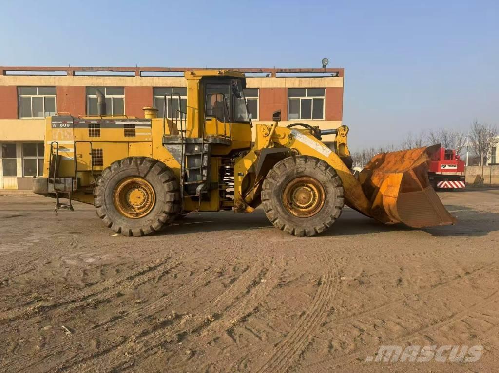 Komatsu WA 600-3  휠로우더