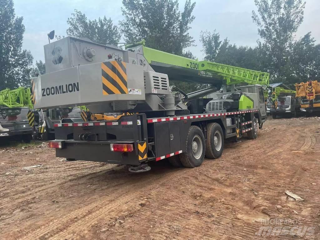 Zoomlion ZTC 500 V A/T 크레인
