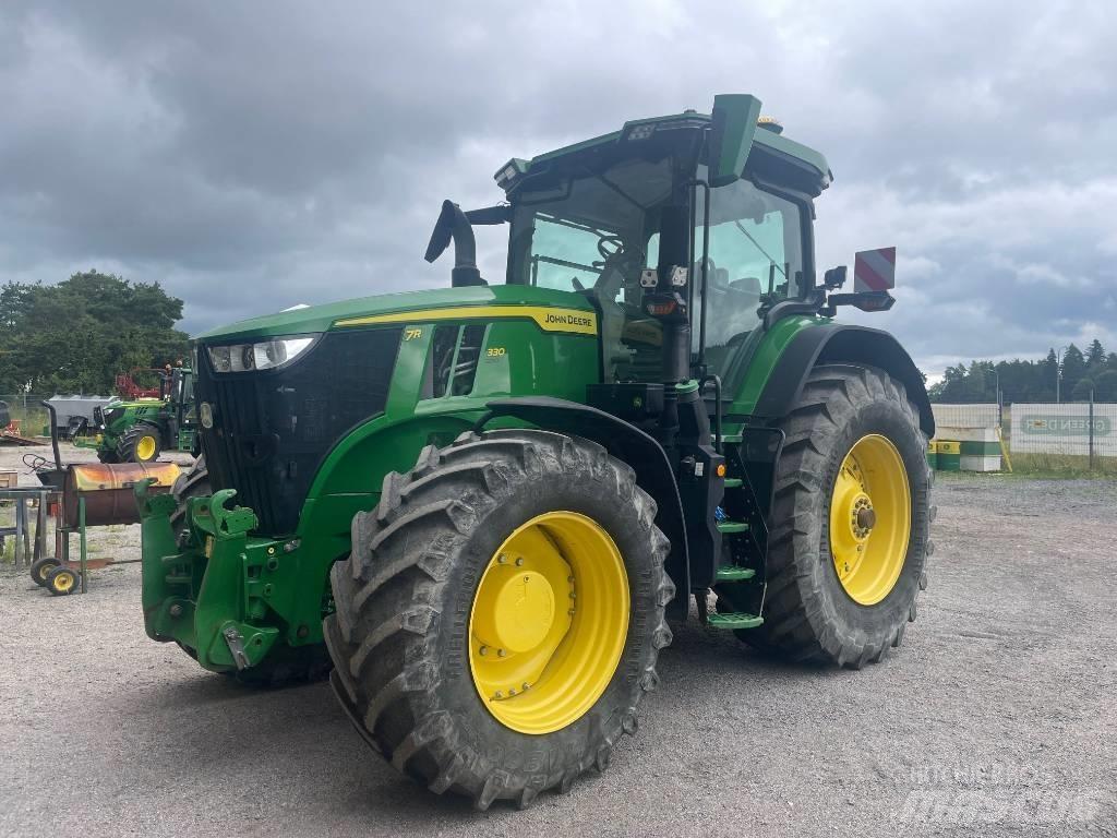 John Deere 7R330 트랙터