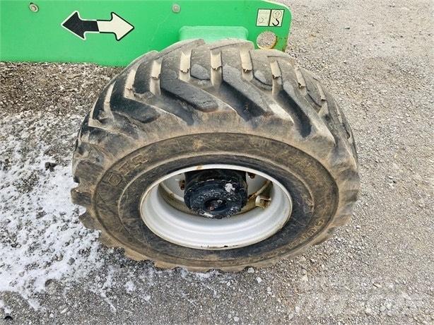JLG 460 SJ 견인식 전동이동 리프트