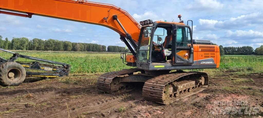 Doosan DX 225 LC-5 대형 굴삭기 29톤 이상