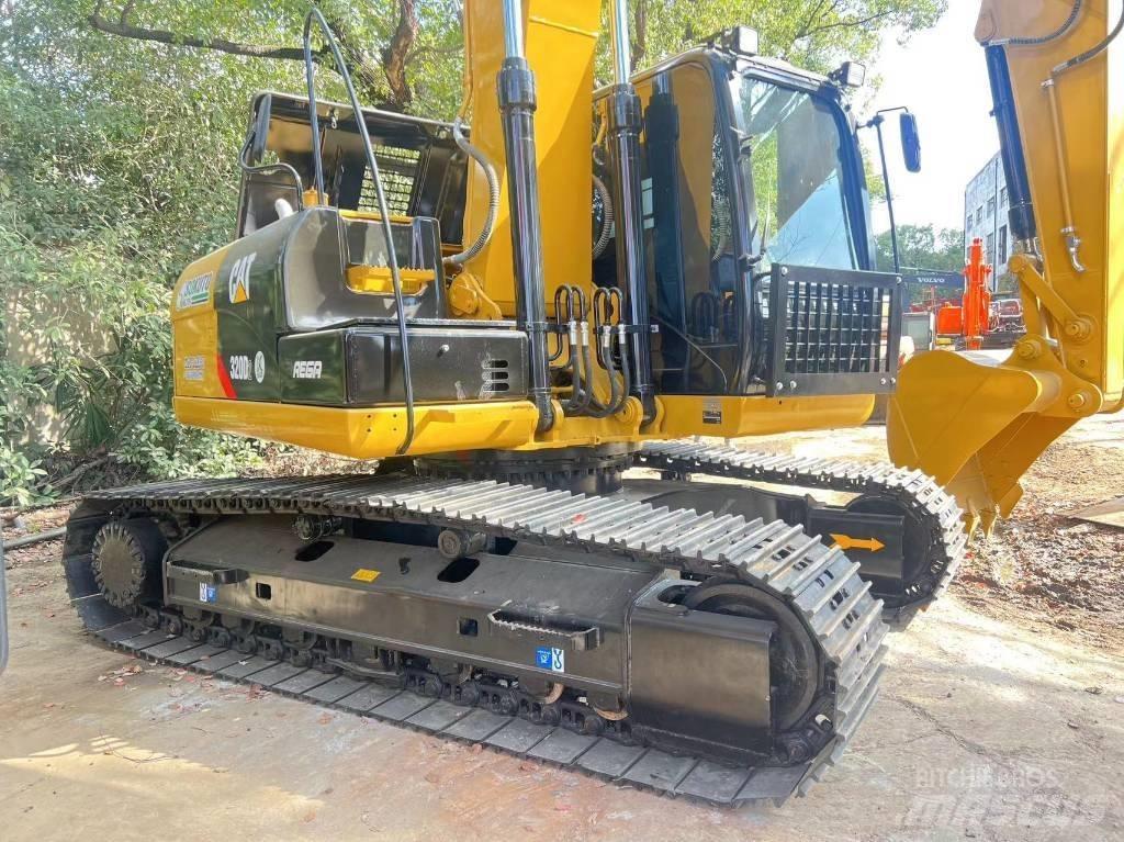CAT 320 D L 대형 굴삭기 29톤 이상