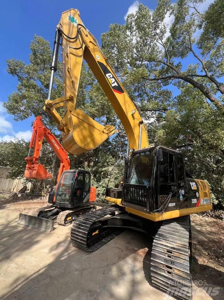 CAT 320 D L 대형 굴삭기 29톤 이상
