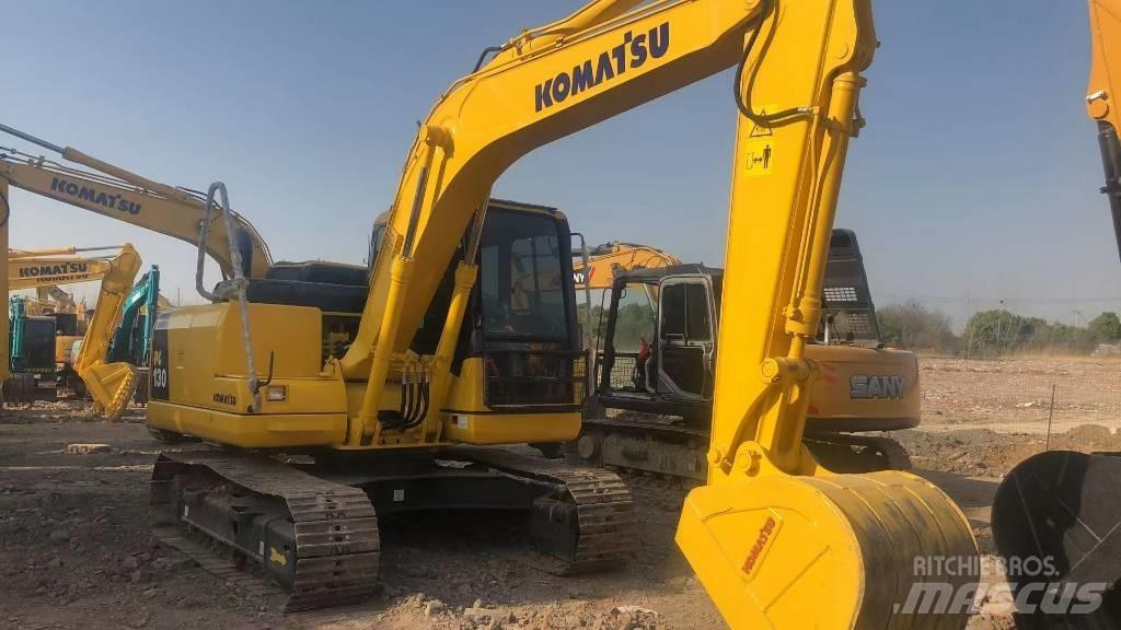 Komatsu PC 130 대형 굴삭기 29톤 이상