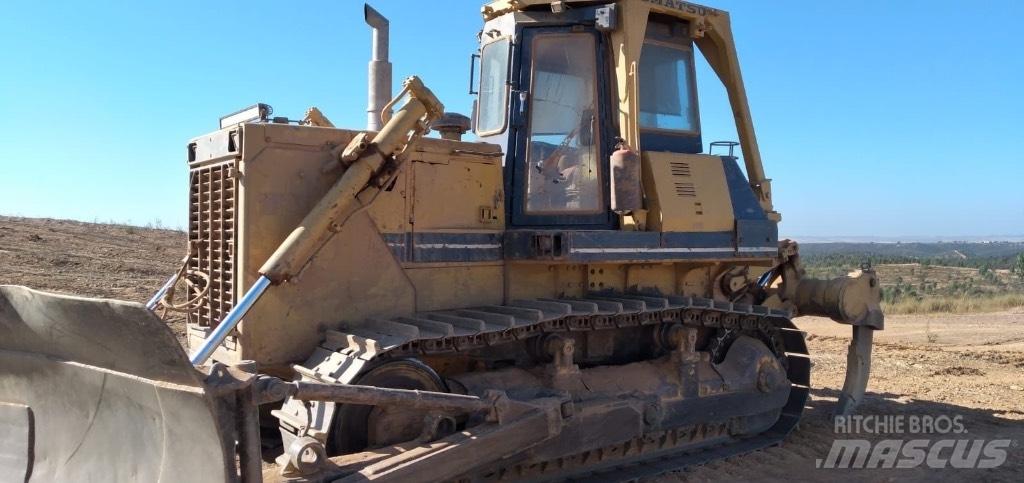 Komatsu D 85 E-21 크롤러 도저