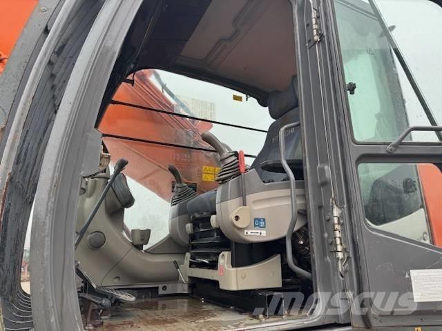 Hitachi ZX 350 LC N 대형 굴삭기 29톤 이상