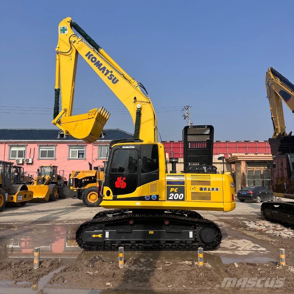 Komatsu PC 200-8 대형 굴삭기 29톤 이상
