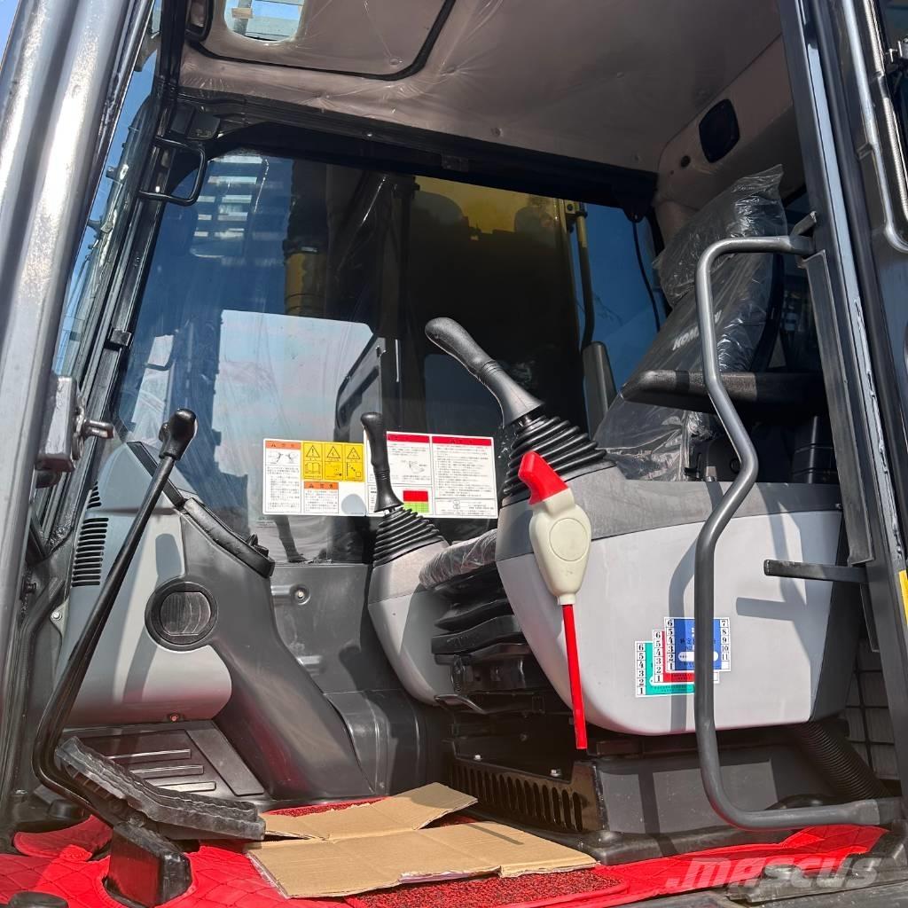 Komatsu PC 200-8 대형 굴삭기 29톤 이상