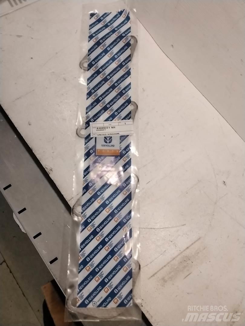 Ford 83999221 NH 엔진