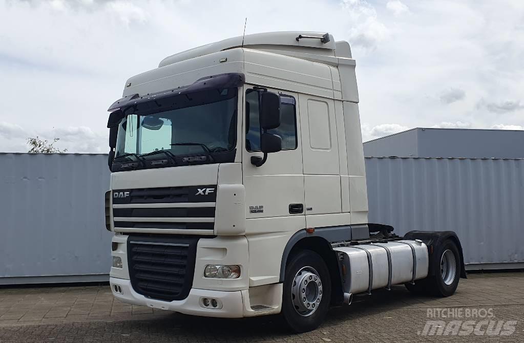 DAF XF 105.460 트랙터 유닛