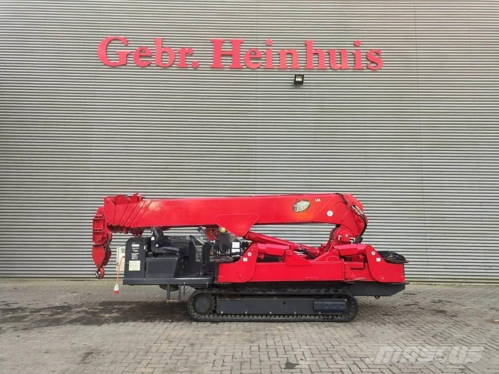 Unic URW 706 CDE 트랙 크레인