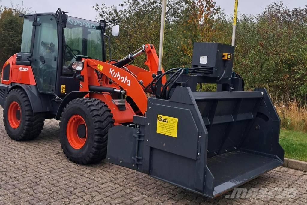 Kubota R 090  휠로우더